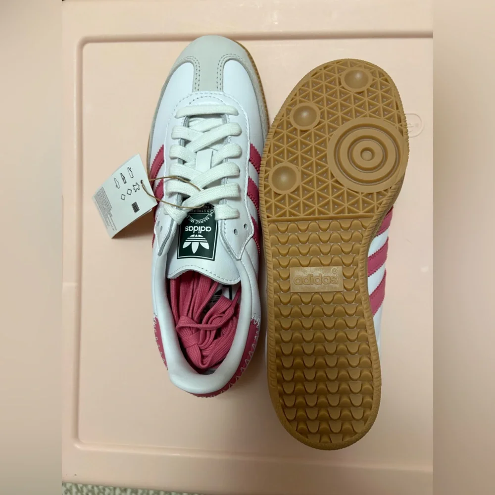 Adidas Sambas White/Pink Stripes - Picture 2 of 2